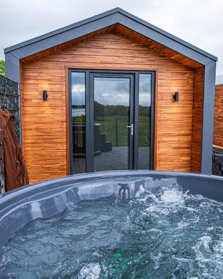 Lough Beg Glamping Hotel Newferry Exterior foto